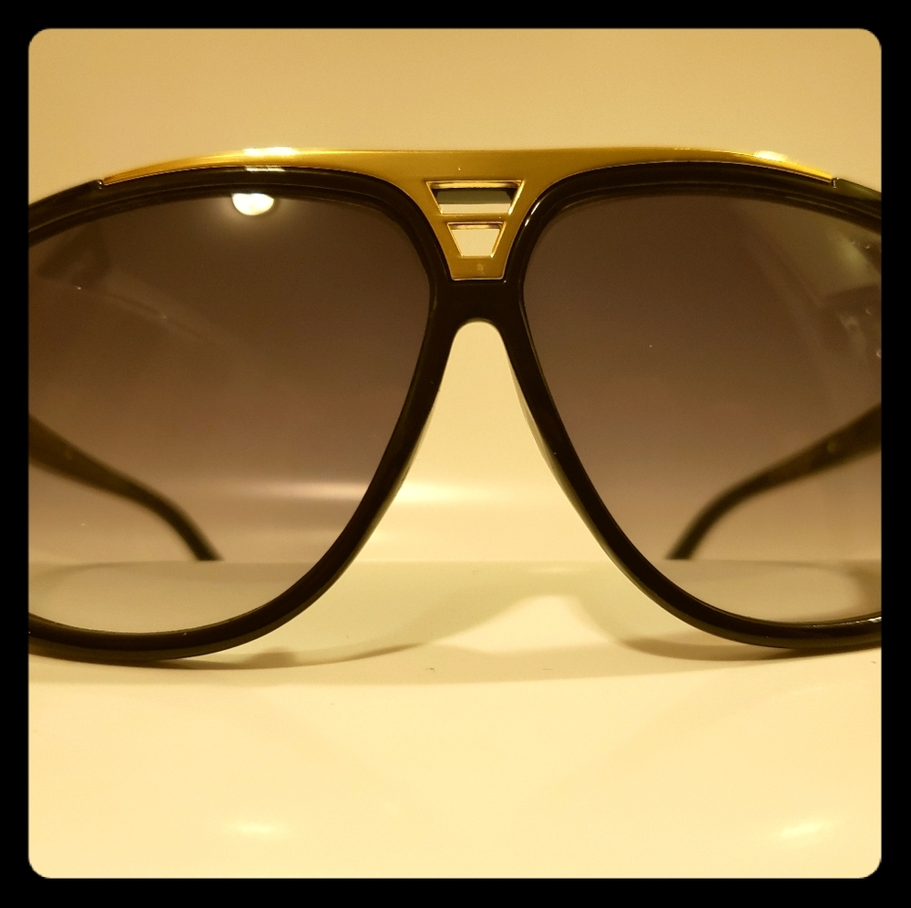 Sunglasses Louis Vuitton